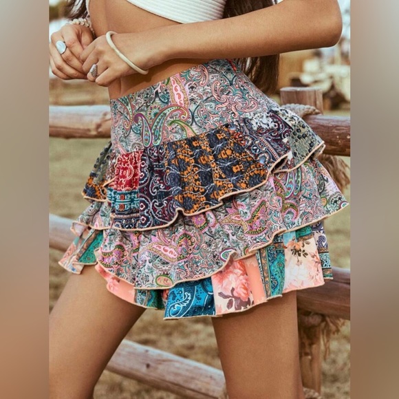 Paisley Print Bohemian Style Mini Skirt | Medium - Picture 6 of 13